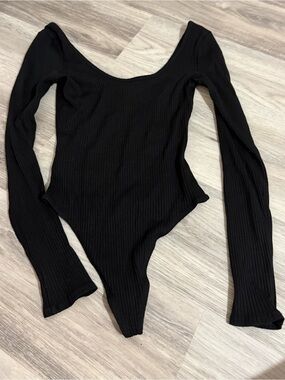 Wilfred free Black Ribbed Scoop-Neck Long-Sleeve Bodysuit